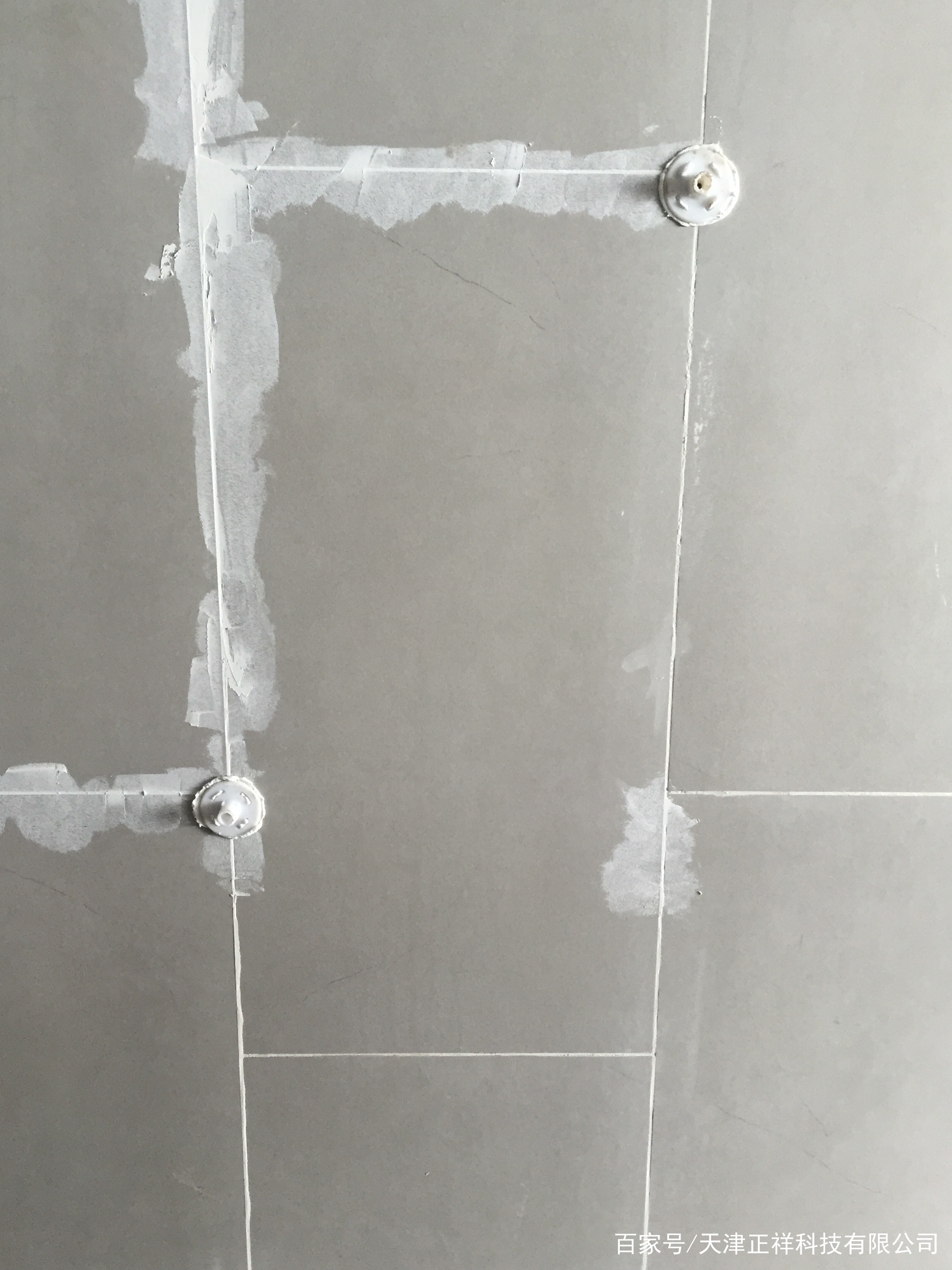 地面瓷砖空鼓怎么修补视频(地面瓷砖空鼓补救方法怎样取下瓷砖)